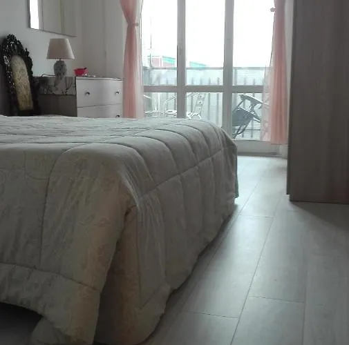 Casa Di Alessio, 6 Posti Letto A 200 Mt Dal Mare *