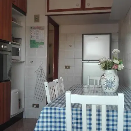 公寓 Casa Di Alessio, 6 Posti Letto A 200 Mt Dal Mare 奥比索拉玛里纳
